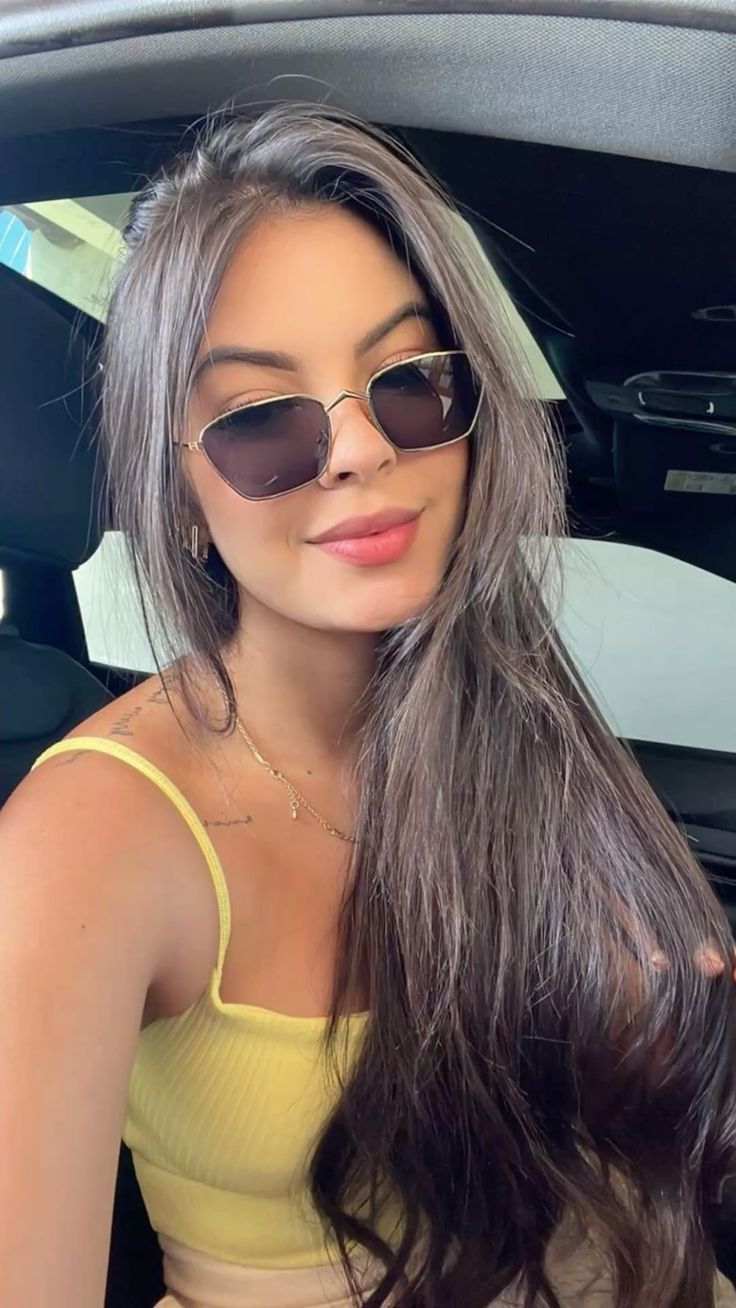  Camila R. 